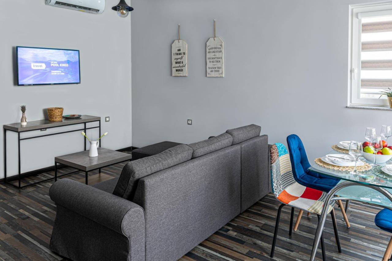 Gladstone Suites พลอฟดิฟ ภายนอก รูปภาพ